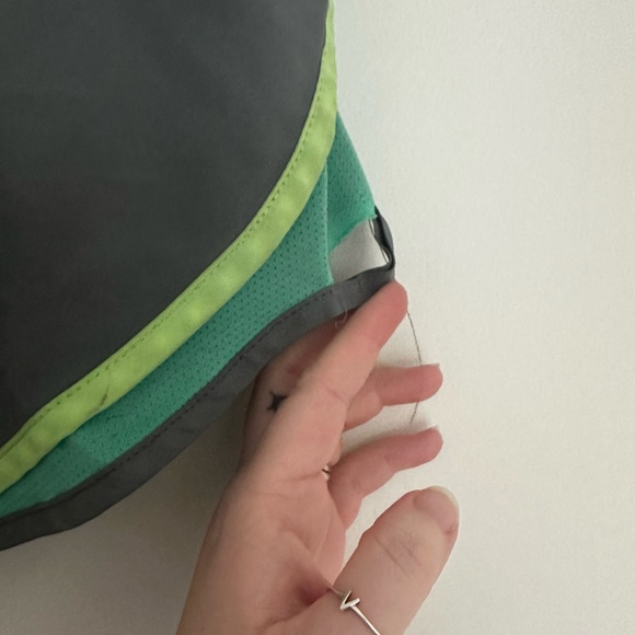 Nike | Woman’s Sz L | Gray and Green Athletic Shorts - Picture 3 of 5